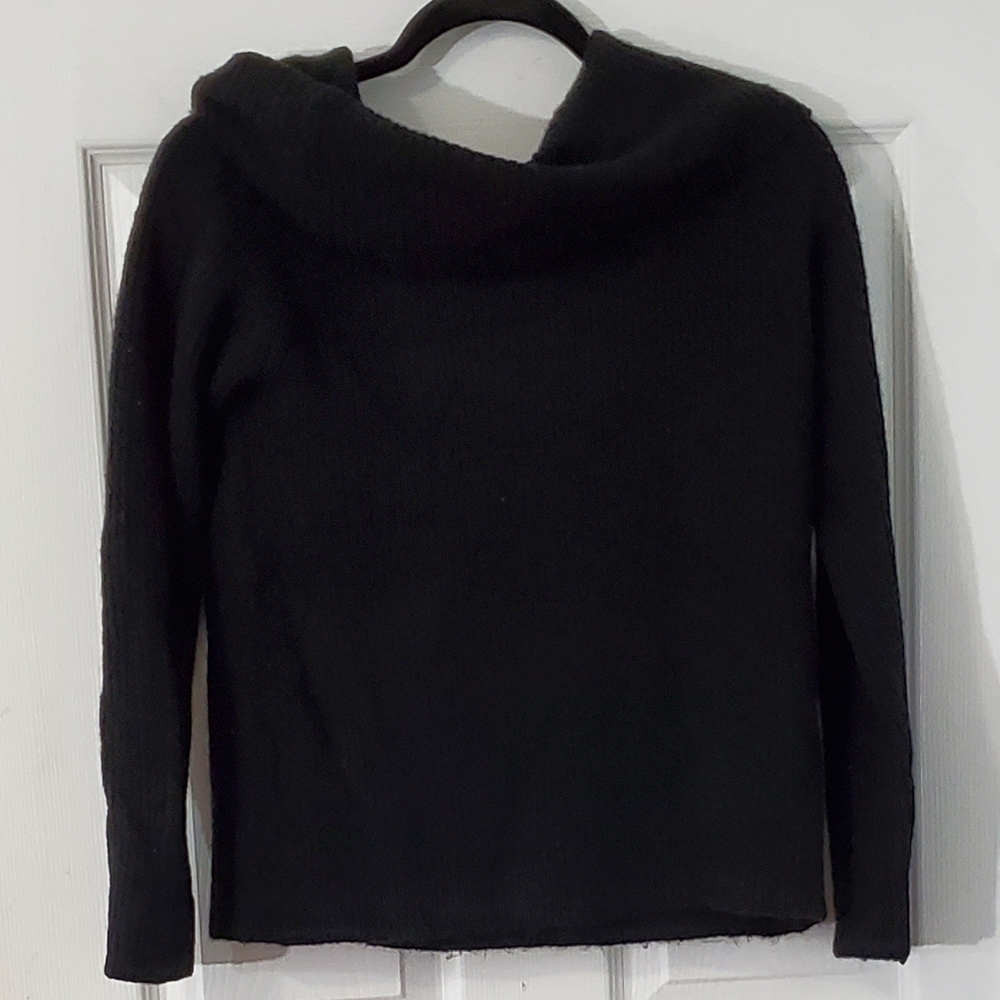(NWOT) Forever 21 Off The Shoulder Black Sweater
